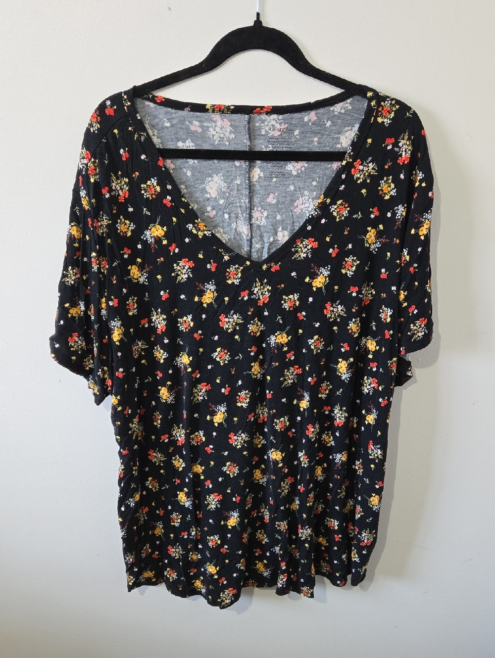 Ladies 4X George V-Neck T-Shirt